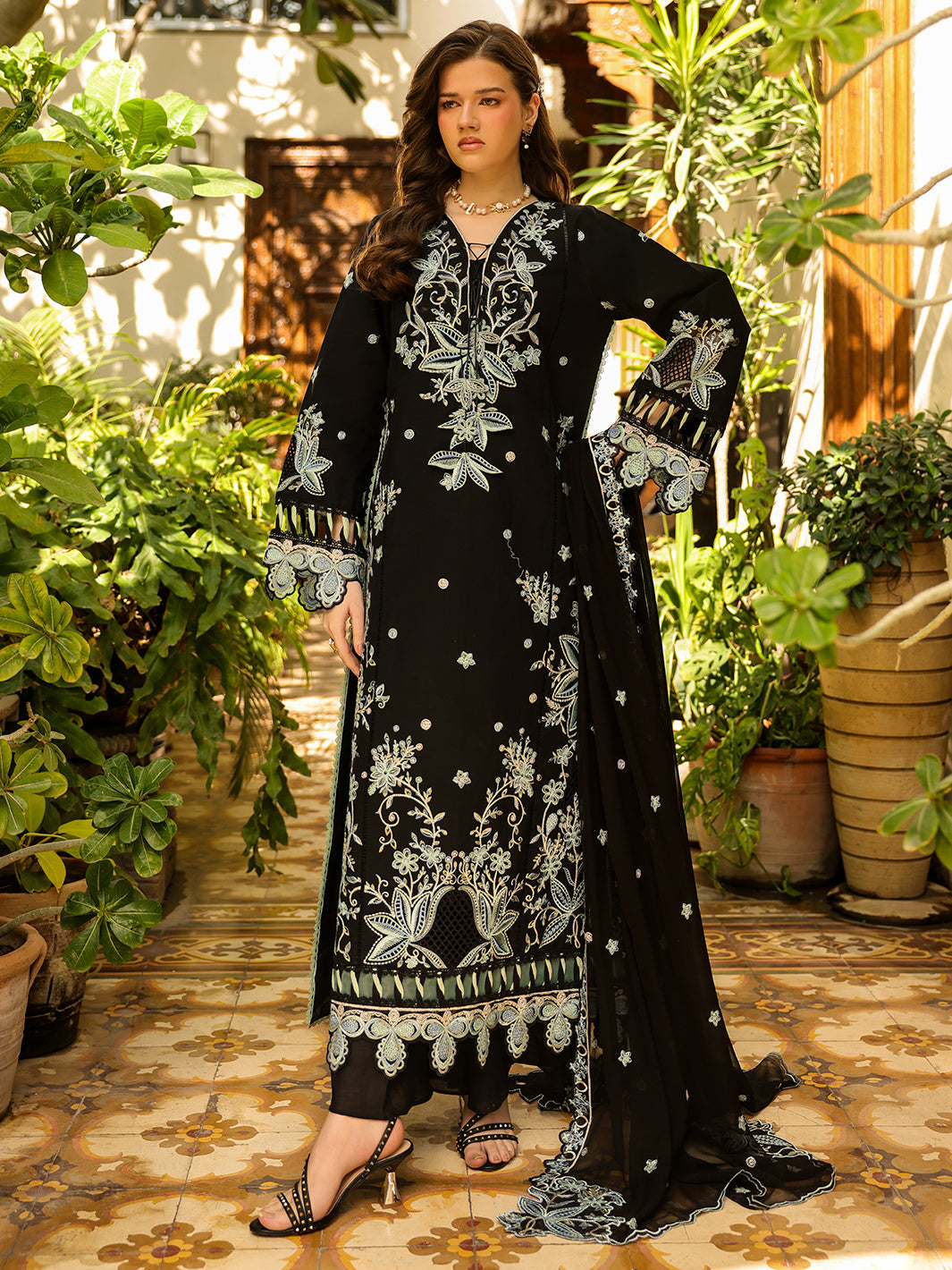 Shanaya (SH-03)